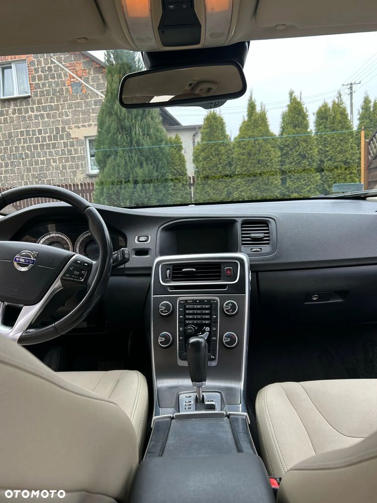 Volvo V60 D3 Geartronic - 11
