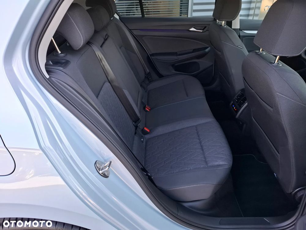 Volkswagen Golf 1.5 TSI EHybrid PHEV 150kW Life Plus DSG - 15