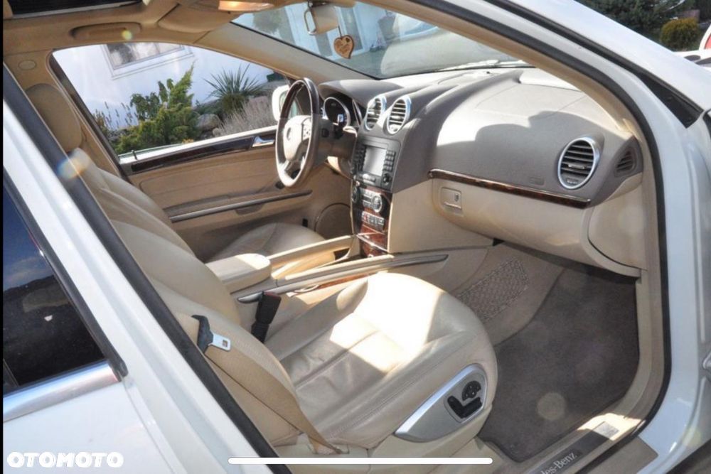 Mercedes-Benz GL 500 - 9