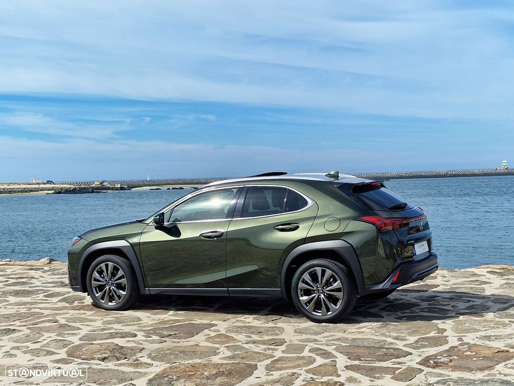 Lexus UX 250h Sport (Ecrã 12.3) - 5