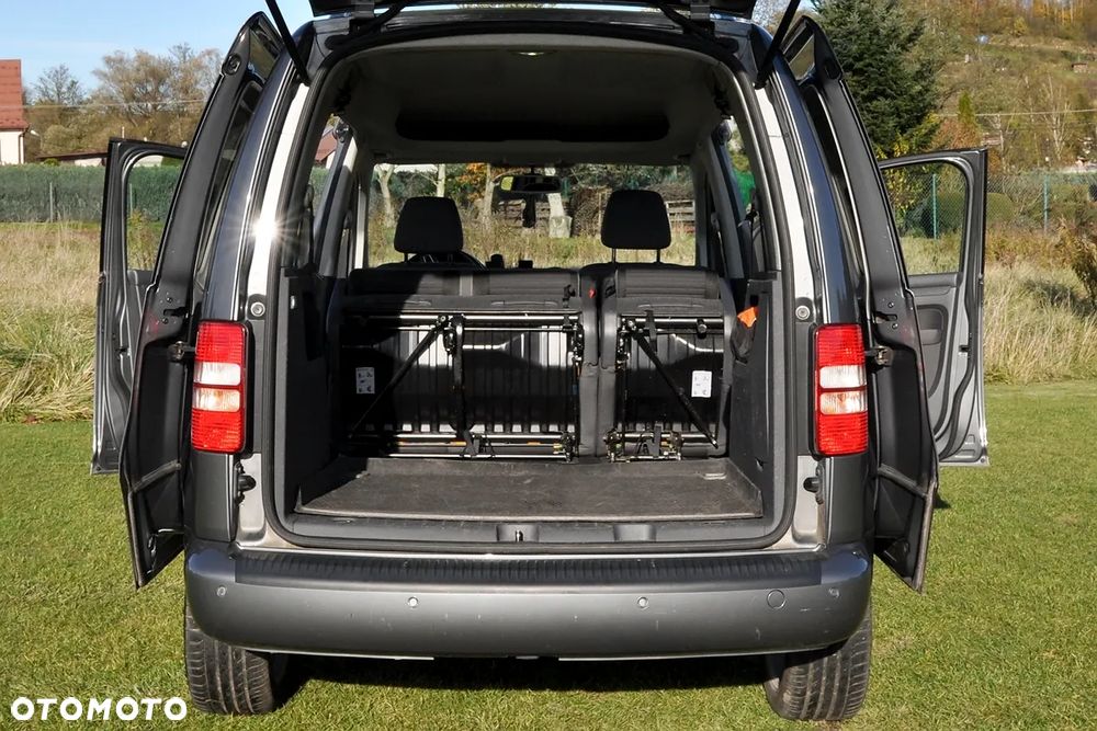 Volkswagen Caddy 2.0 TDI Trendline 4Motion DSG - 9