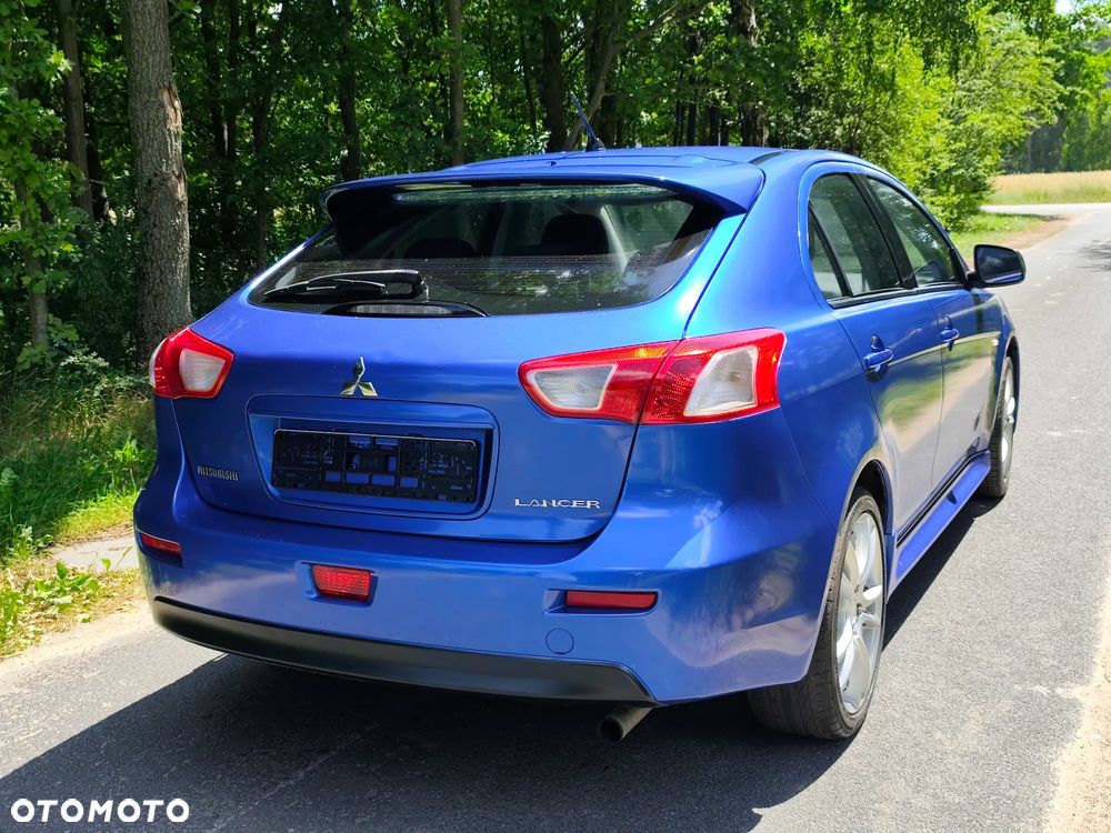 Mitsubishi Lancer 1.8 Intense - 14