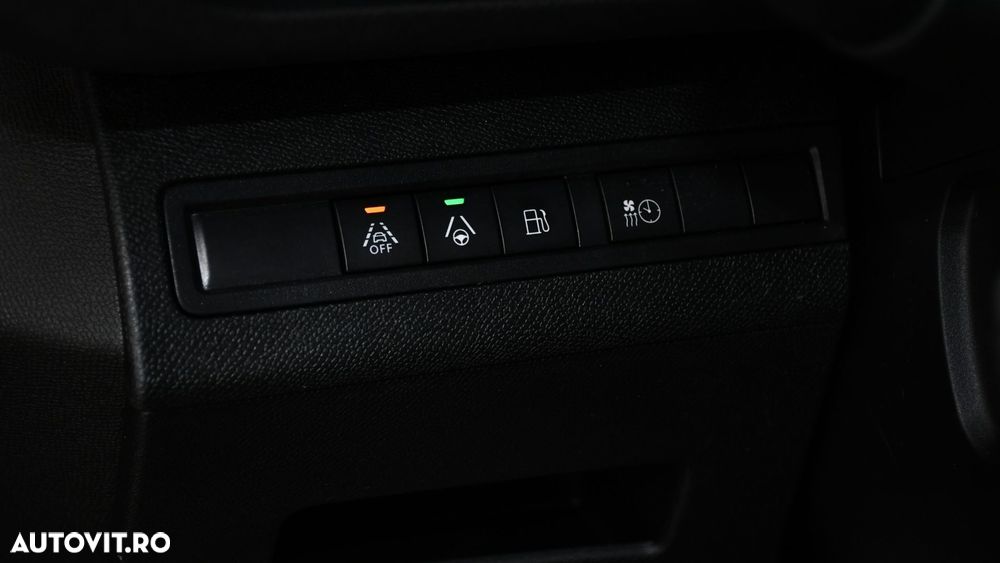 Peugeot 3008 PHEV 300 EAT8 4X4 GT - 30