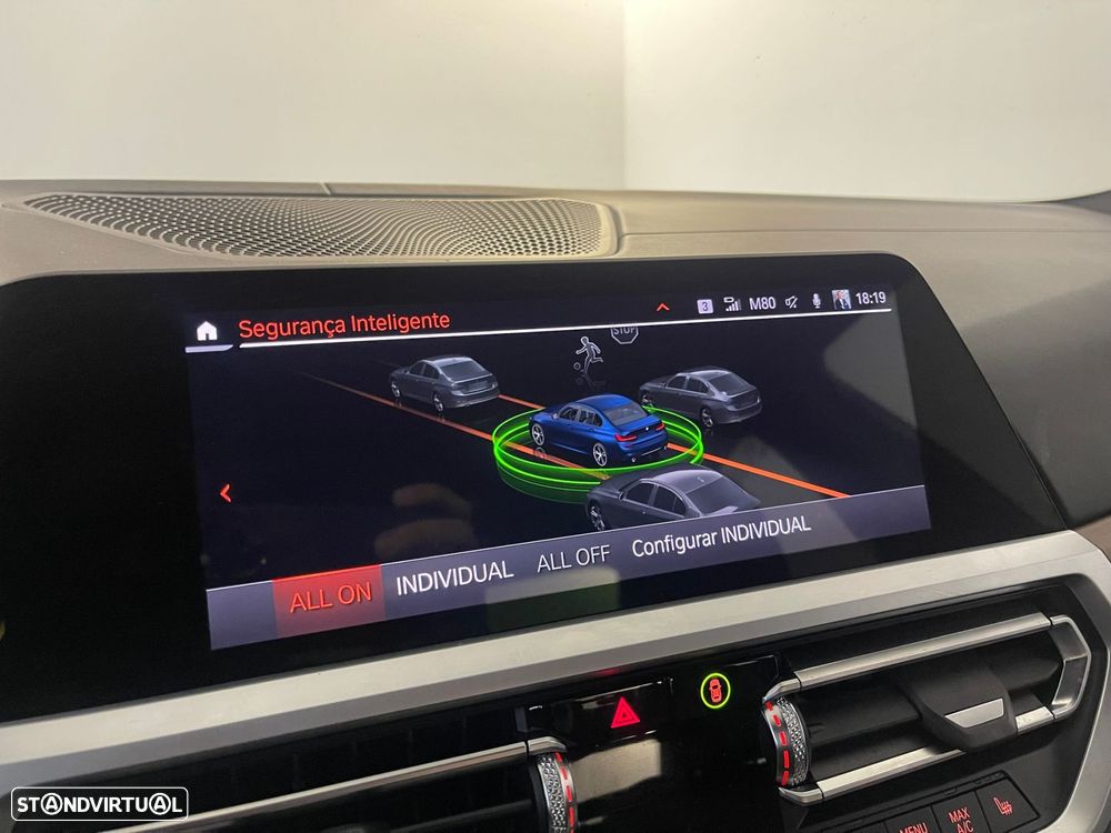 BMW 330 e Pack M Auto - 26