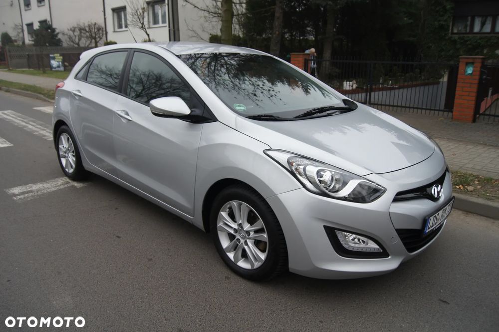 Hyundai i30 1.4 Premium - 1
