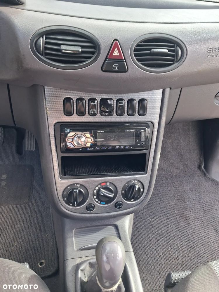 Mercedes-Benz Klasa A 170 CDI Avantgarde - 13