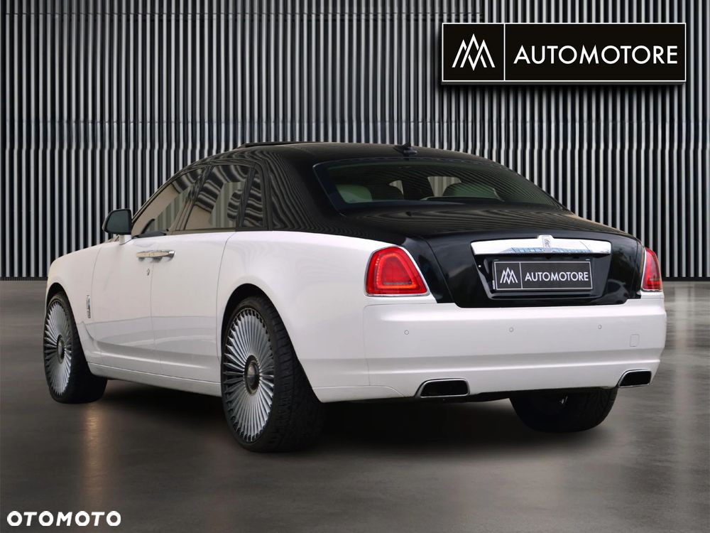 Rolls-Royce Ghost Standard - 7