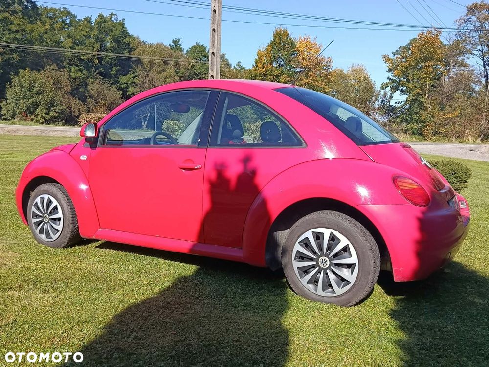 Volkswagen New Beetle - 3