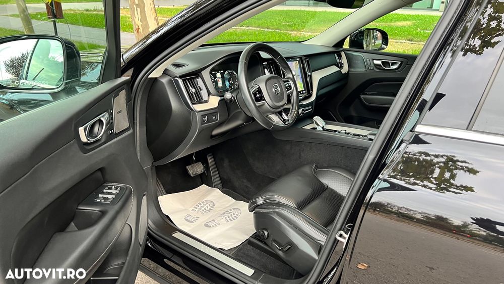 VOLVO XC60 2020 — imagine 7