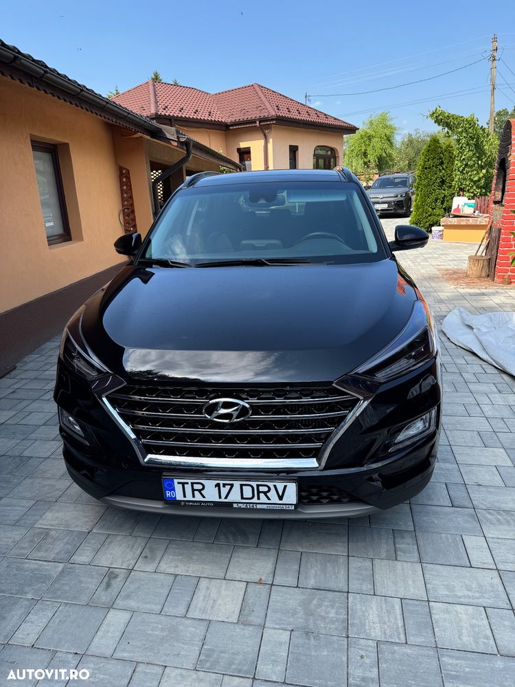 Hyundai Tucson 2.0 CRDI 4WD 8AT Luxury - 1