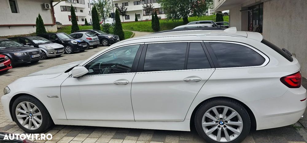BMW Seria 5 525d xDrive - 3