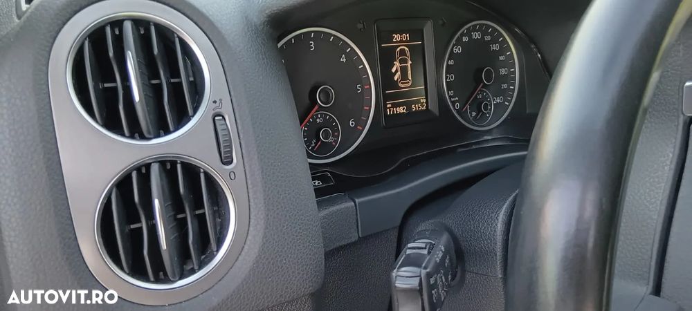 Volkswagen Tiguan 2.0 TDI DPF 4Motion BlueMotion Technology Lounge Sport & Style - 8
