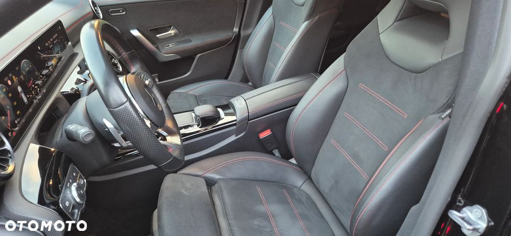 Mercedes-Benz CLA 220 d AMG Line 8G-DCT - 27