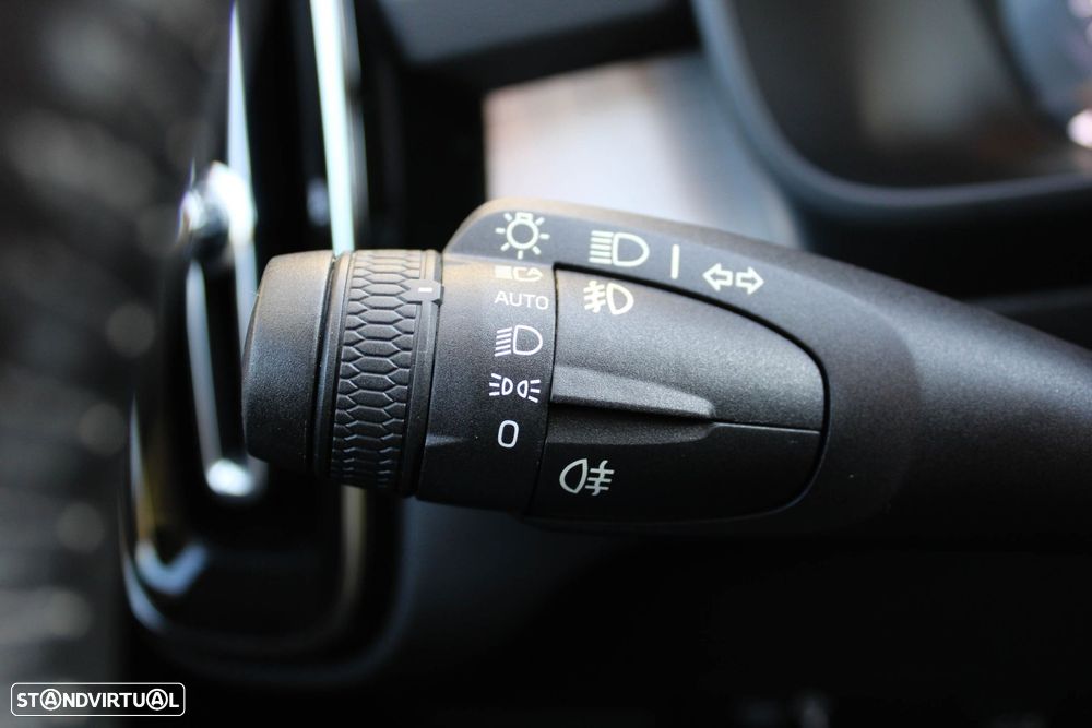 Volvo XC 40 1.5 T2 Momentum Plus - 30