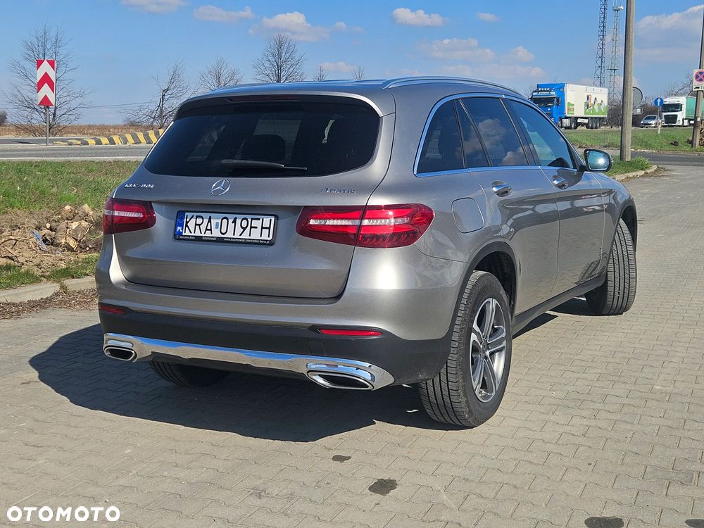 Mercedes-Benz GLC 300 4Matic 9G-TRONIC - 3