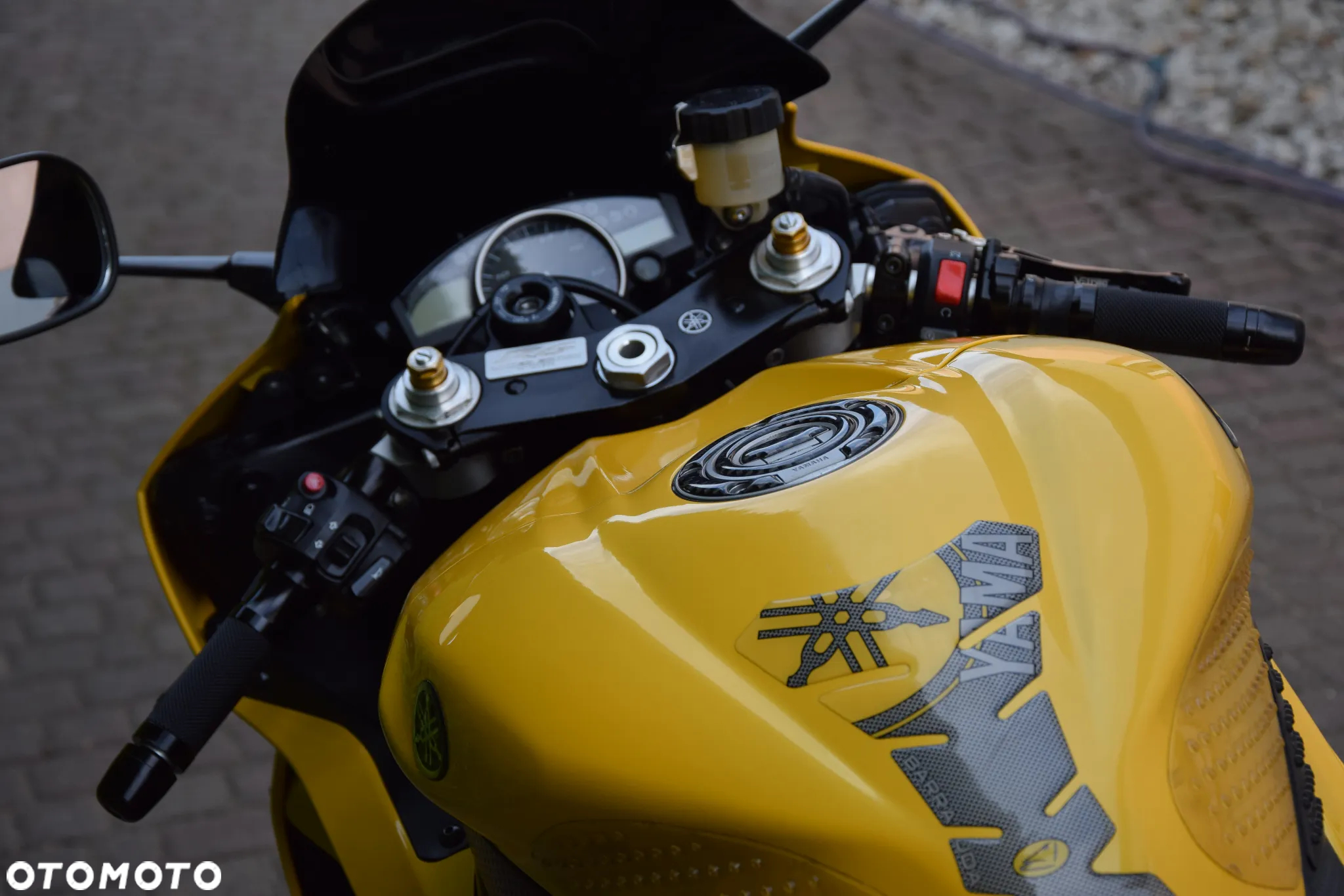 Yamaha R6 - 5