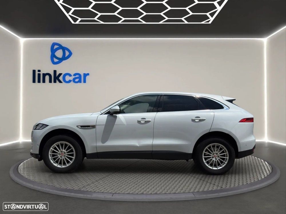 Jaguar F-Pace - 11
