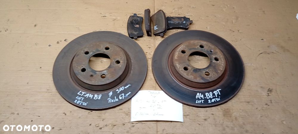 Tarcze hamulcowe tył tylne klocki 300 mm Audi A4 B8 Lift 2.0 TDI - 1