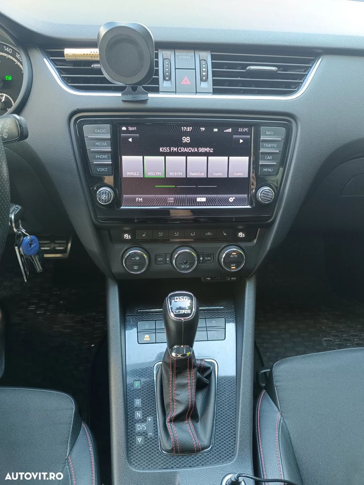 Skoda Octavia 2.0 TDI DSG RS - 11