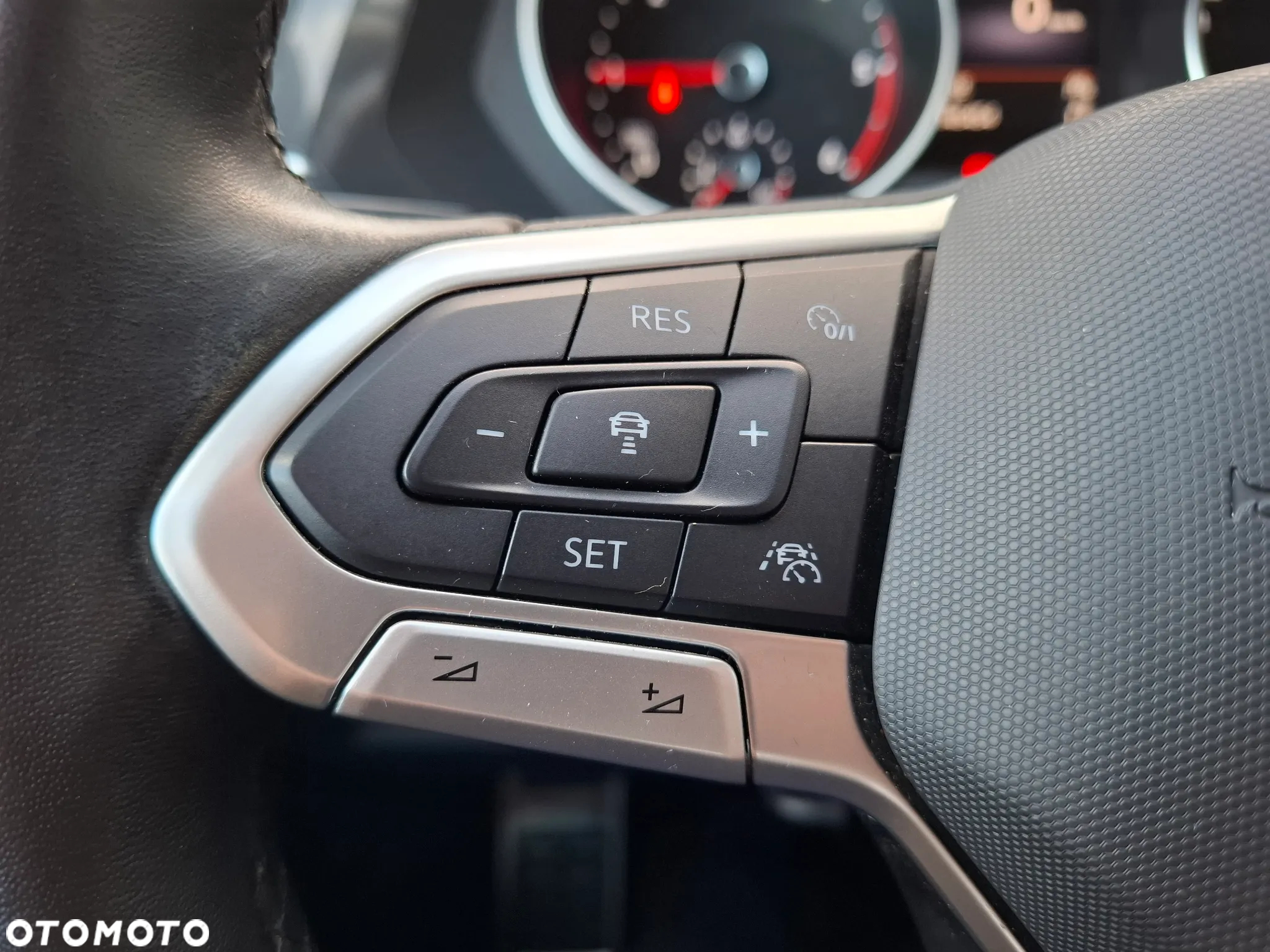 Volkswagen Tiguan 2.0 TDI SCR URBAN SPORT - 21