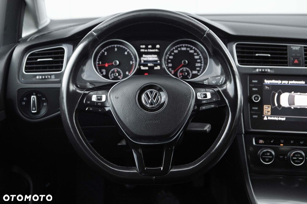Volkswagen Golf 1.6 TDI BMT Comfortline - 23