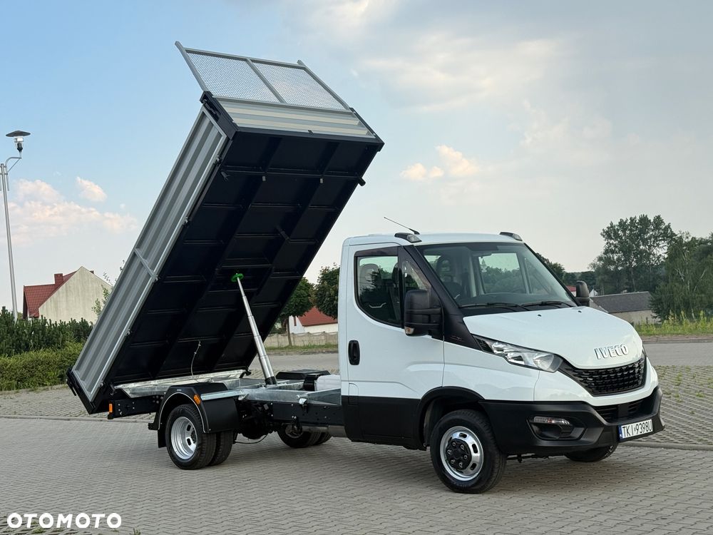 Iveco DAILY 35/50-180 3.0 HPI 180KM BLOKADA MOSTU! WYWROTKA 3-stronna ! 90 tyś km! HAK! Jak Nowy!! - 19