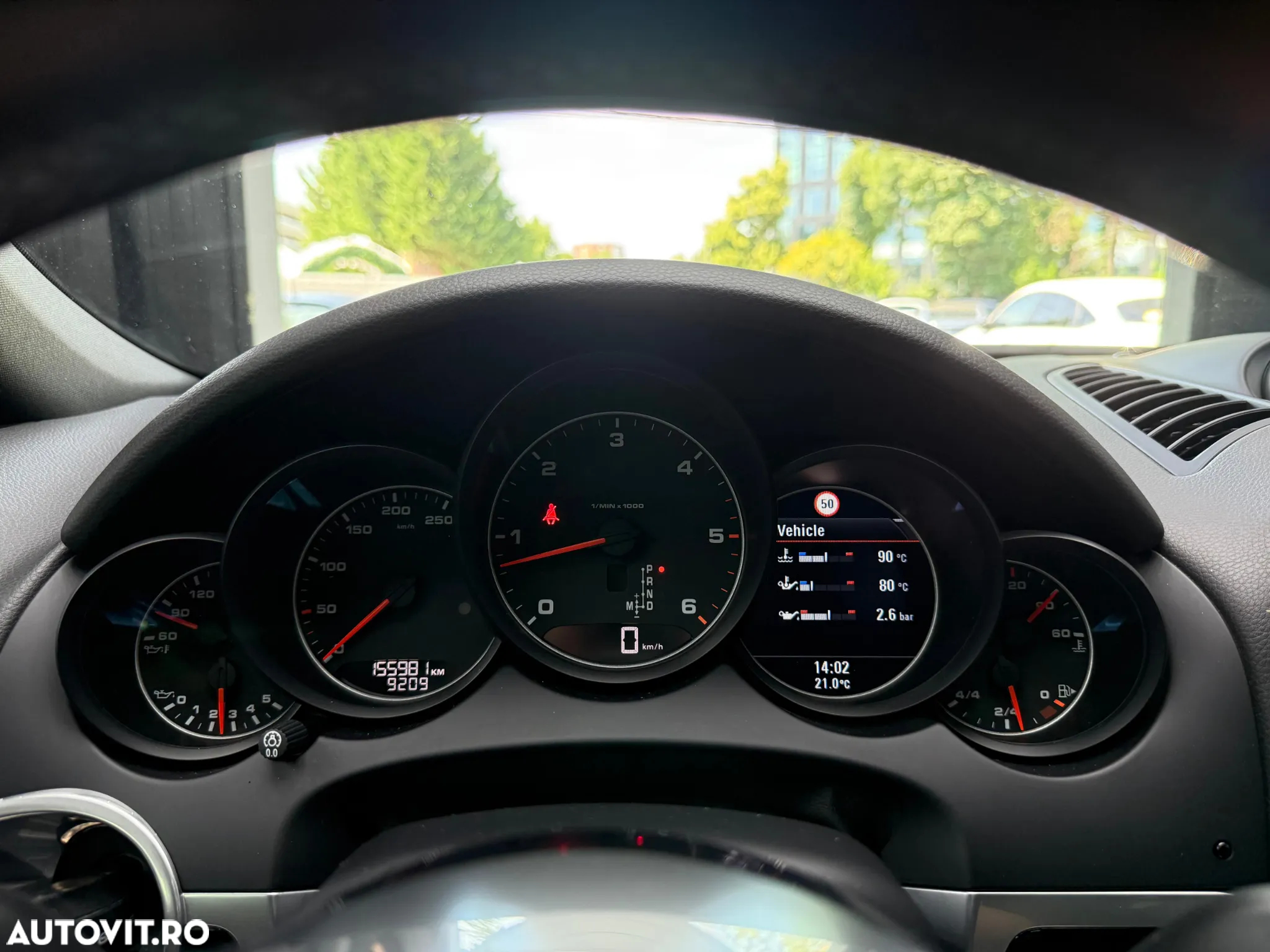 Porsche Cayenne 3.0 L - 8
