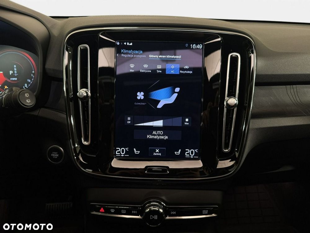 Volvo XC 40 - 26