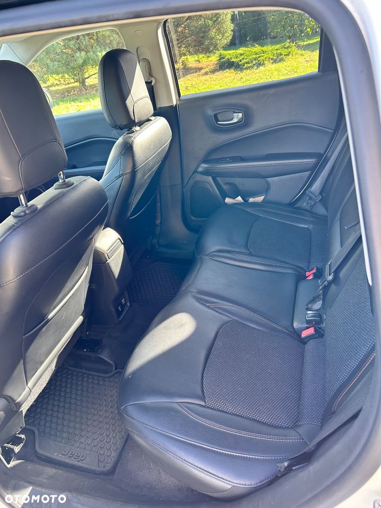 Jeep Compass - 18