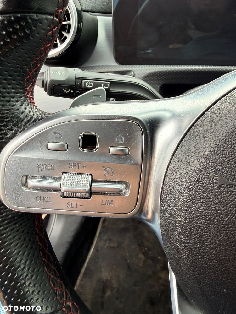 Mercedes-Benz CLA 180 d 8G-DCT AMG Line - 21