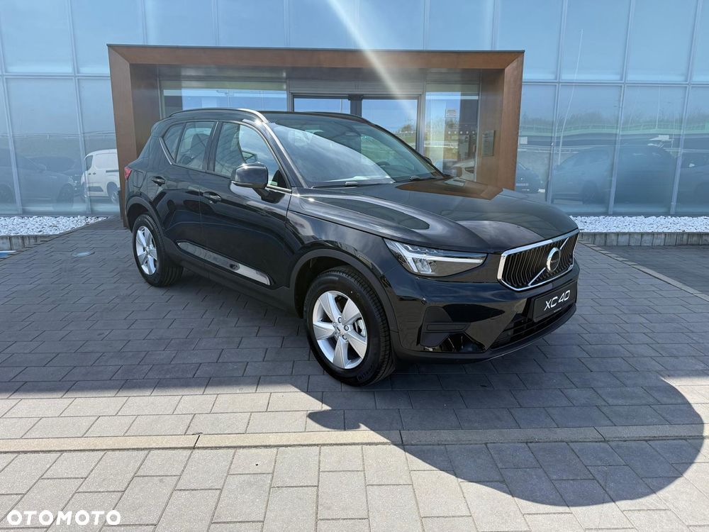 Volvo XC 40 B3 Essential - 12