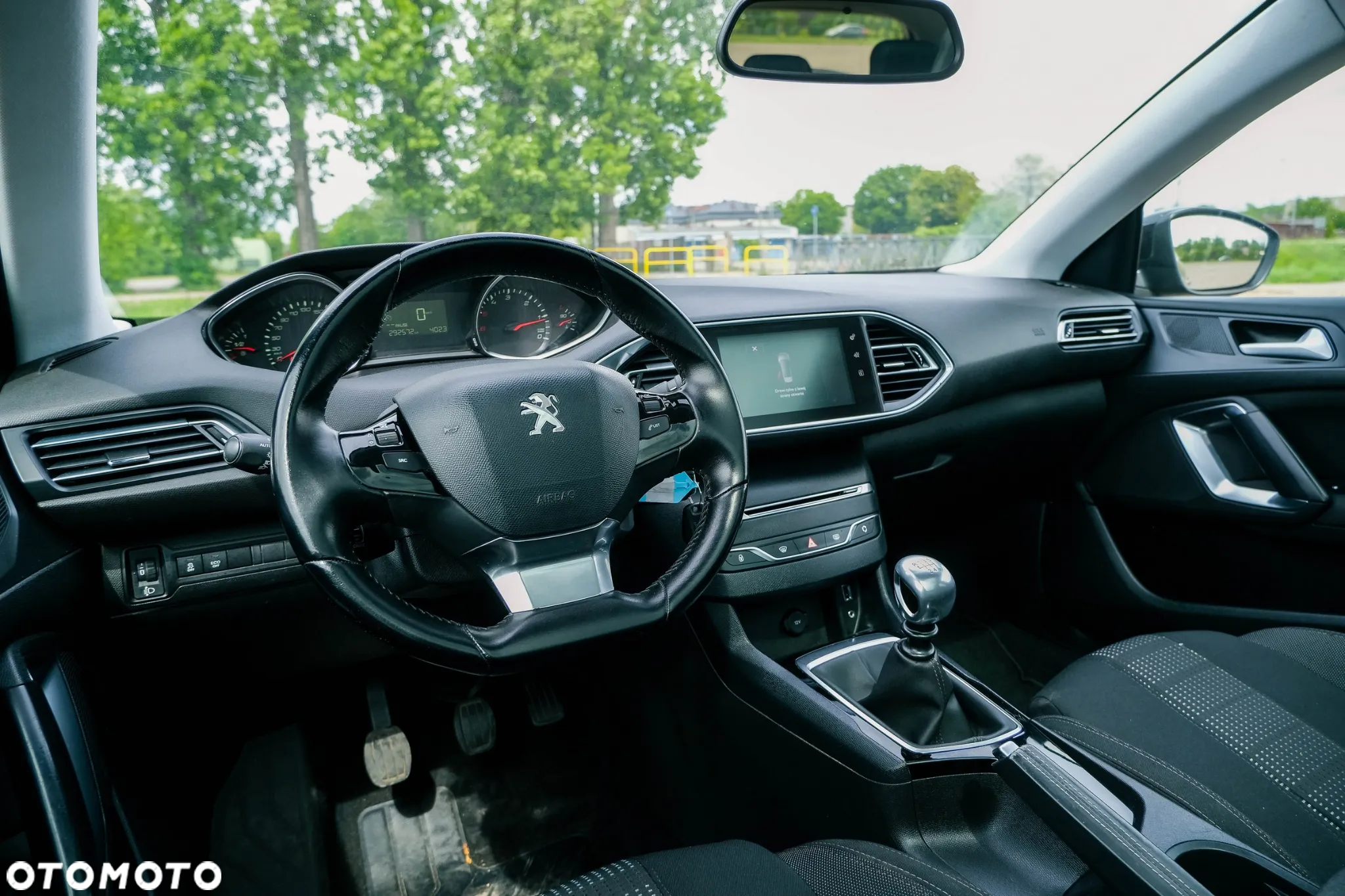 Peugeot 308 - 25