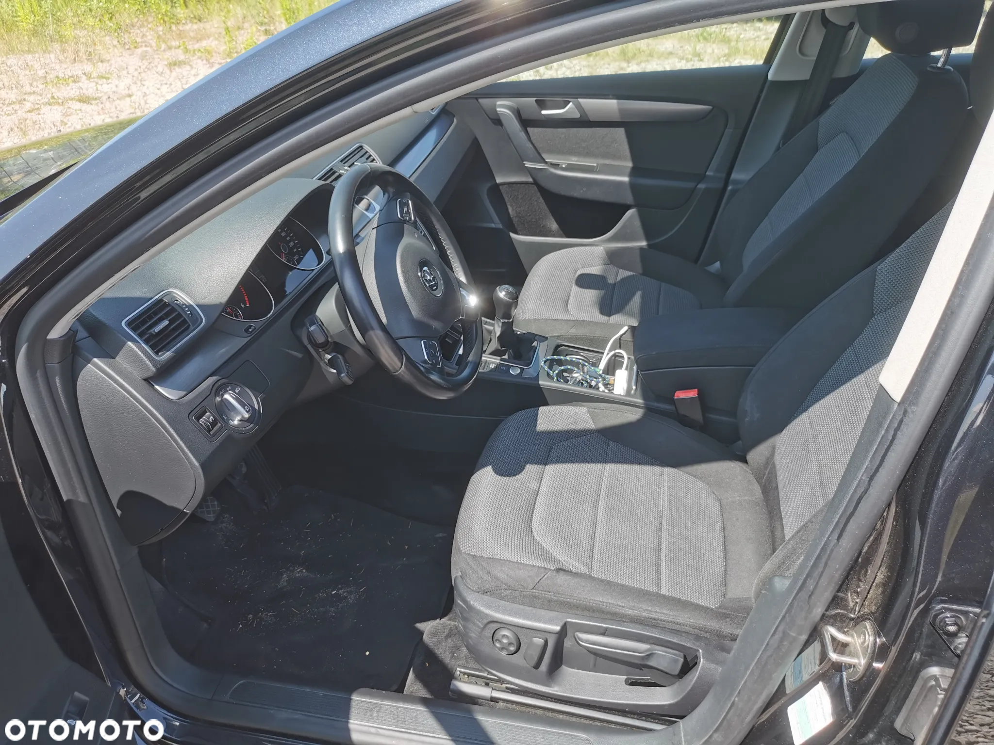 Volkswagen Passat 2.0 TDI Comfortline - 11