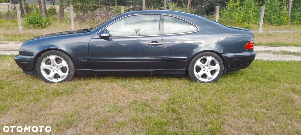 Mercedes-Benz CLK - 15