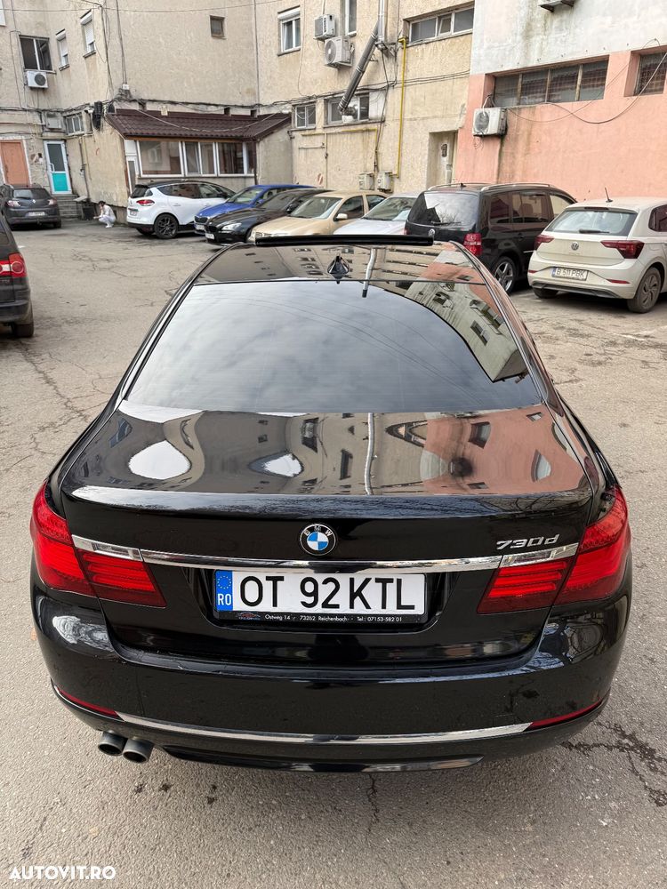 BMW Seria 7 730d xDrive - 38