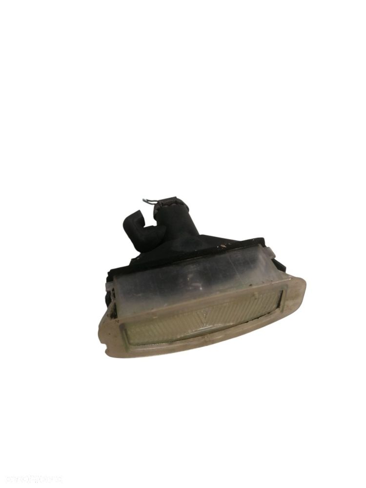 LAMPKA TABLICY REJESTRACYJNEJ NISSAN MICRA K12 LAMPKA TABLICY - 1