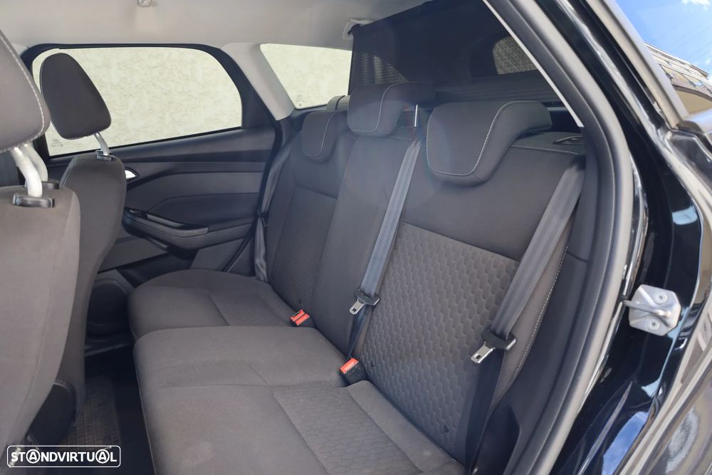 Ford Focus 1.0 EcoBoost S&S Champions Edition - 15