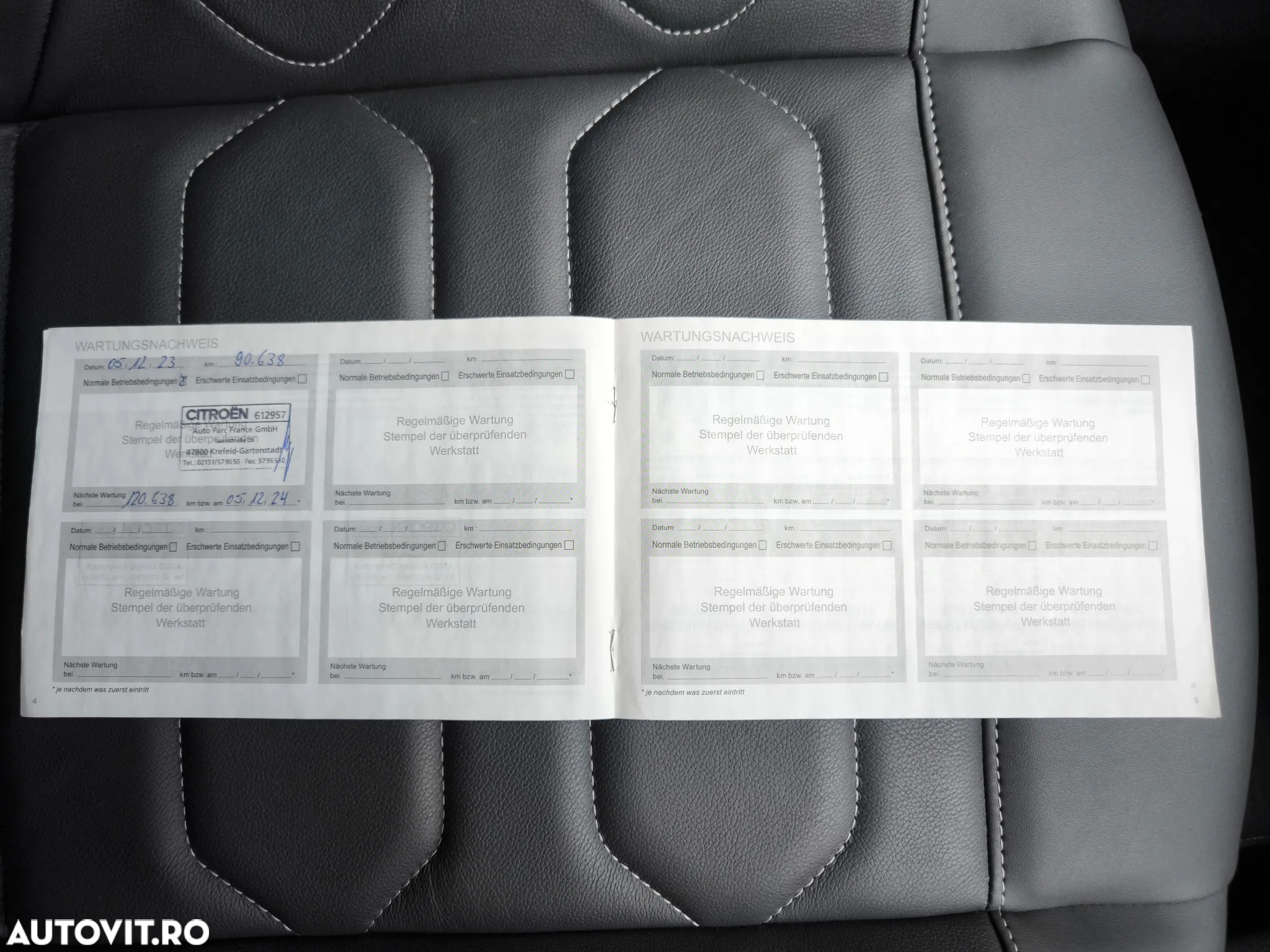 Citroën C4 BlueHDi 130 Stop&Start EAT8 SHINE - 32