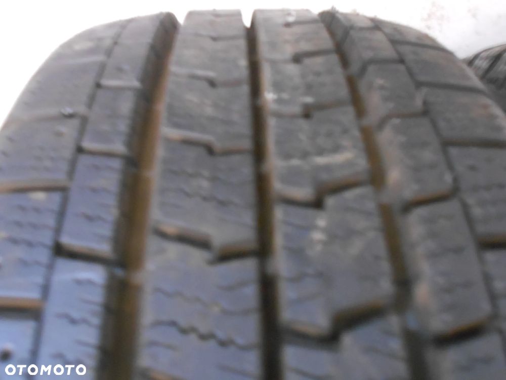 OPONY 215/65R15C GOODYEAR CARGO ULTRAGRIP CUG-2 DOT 0519 / 3818 9MM - 4