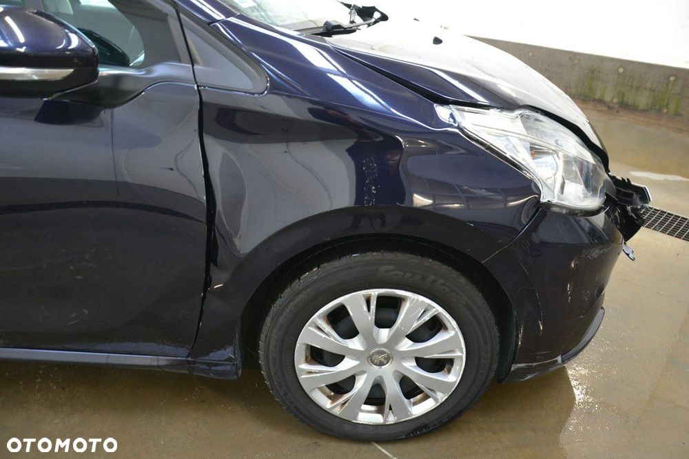 Peugeot 208 - 13