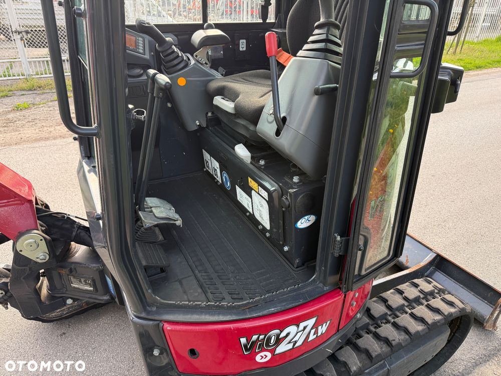 Yanmar Minikoparka ViO27 - 30