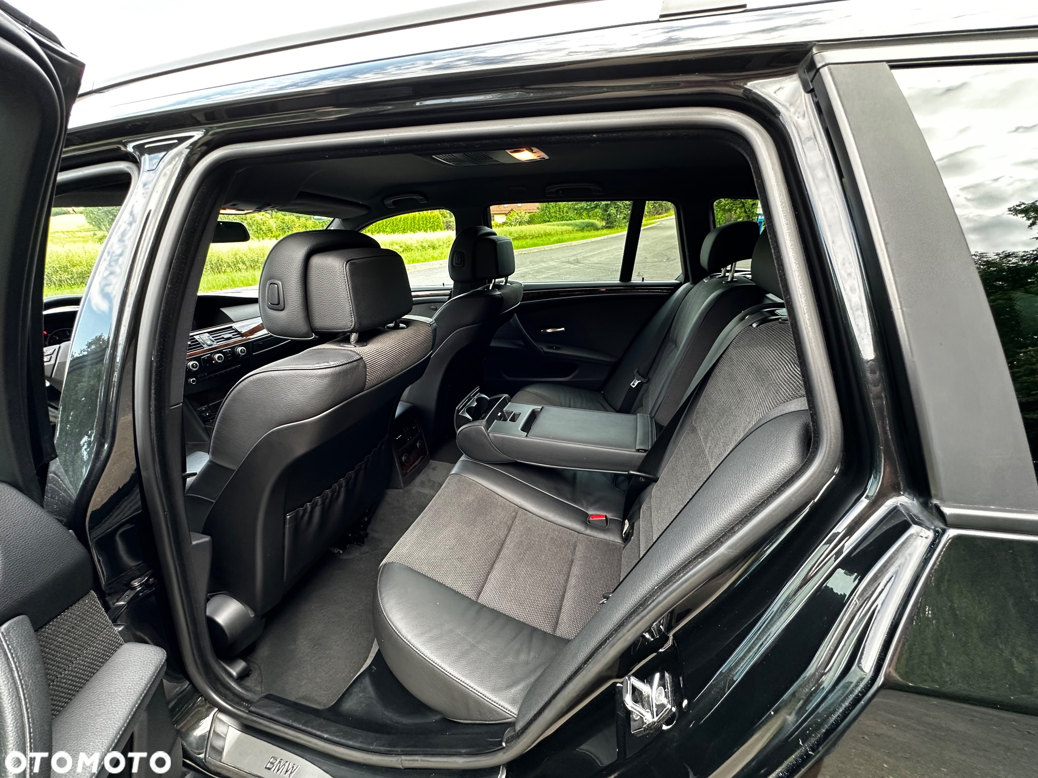 BMW Seria 5 525d Touring Edition Exclusive - 28