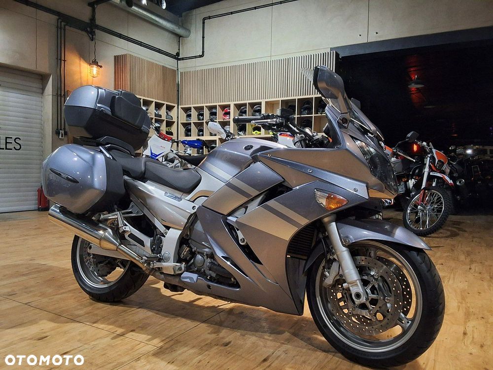 Yamaha FJR - 1