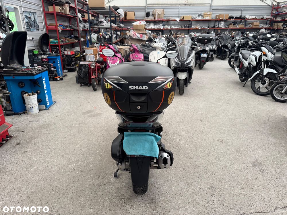 Mondial HPS 125 - 6