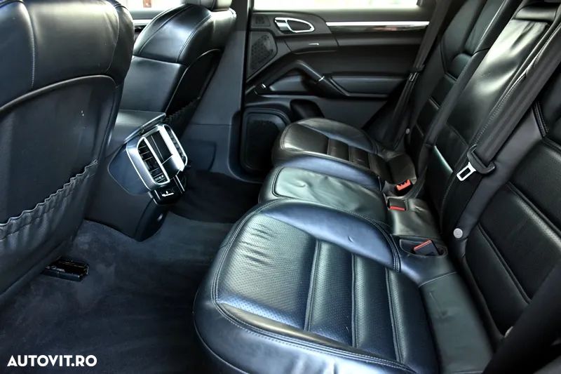 Porsche Cayenne Diesel Tiptronic S - 15
