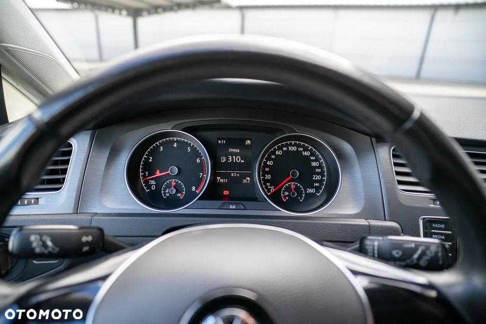 Volkswagen Golf 1.2 TSI BMT Trendline - 41