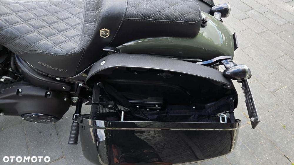Harley-Davidson Softail Street Bob - 15