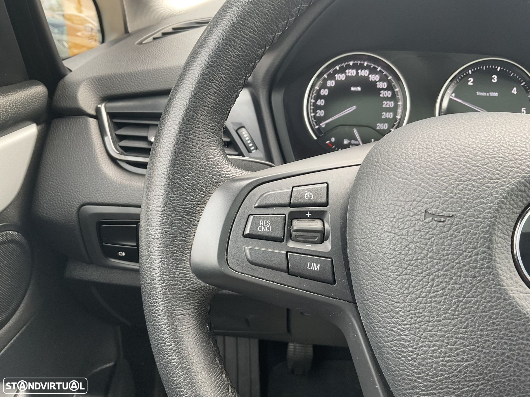 BMW 216 Active Tourer d Advantage - 40