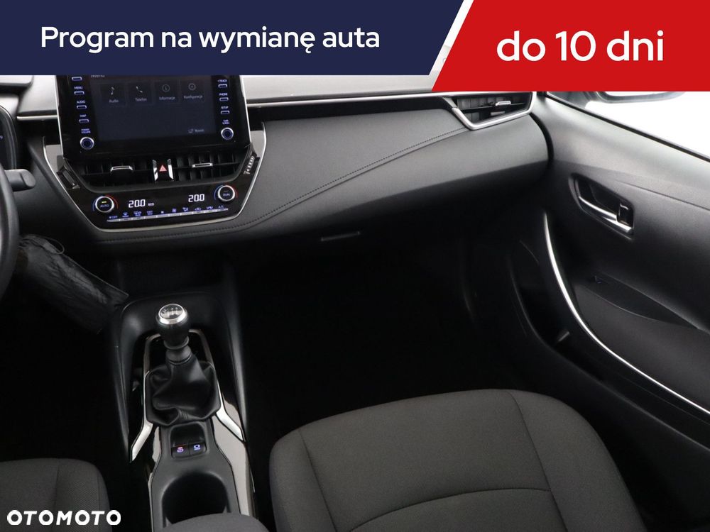 Toyota Corolla - 10