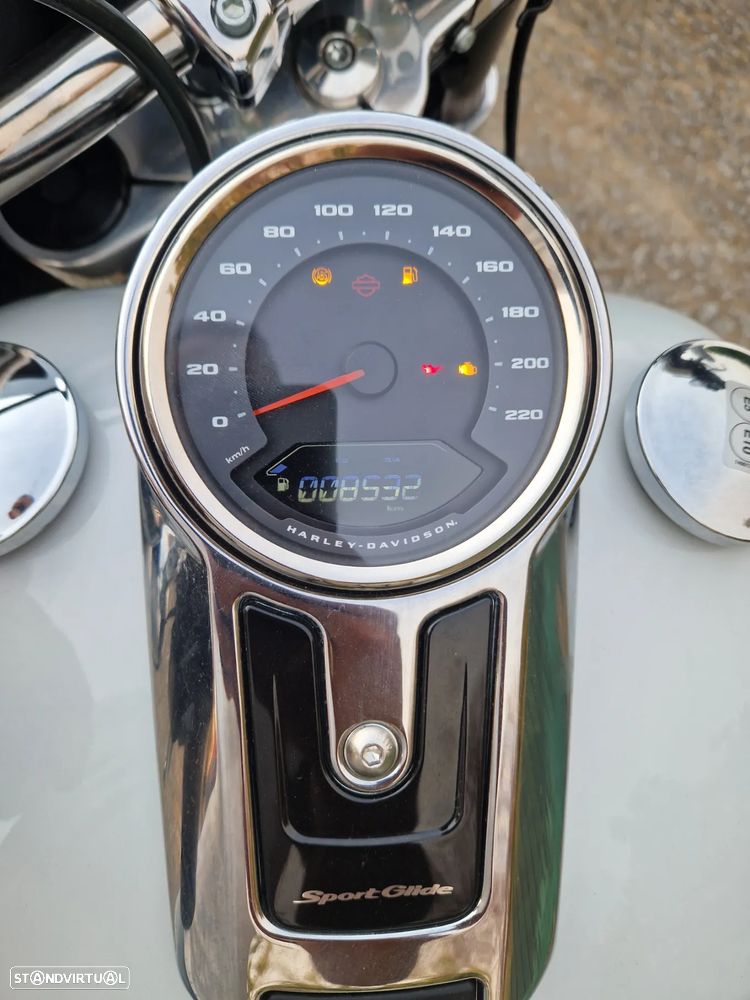 Harley-Davidson Softail Sport Glaid - 5